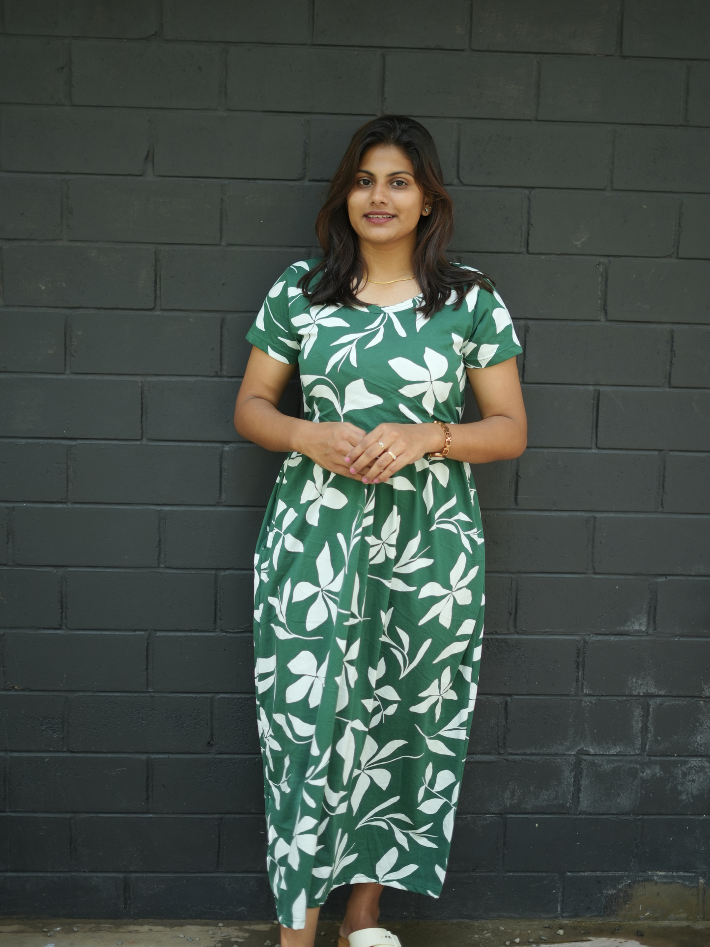 Green Leafy | Zipless Maternity Maxi | Full Length | Normal Sleeve
